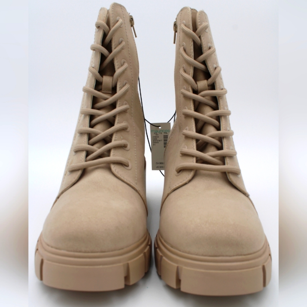 Junior Cream Hiker Heel Boots (Sizes 11, NWT) - Picture 2 of 8